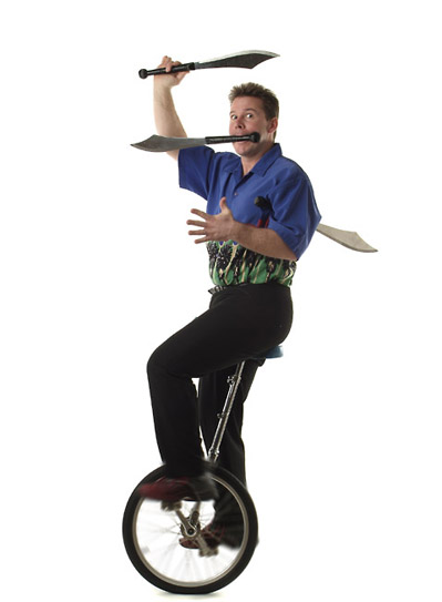 Unicycle_small.jpg (27731 bytes)